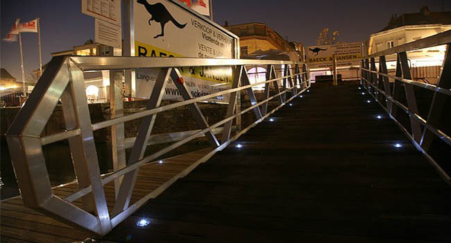 solar led road studs